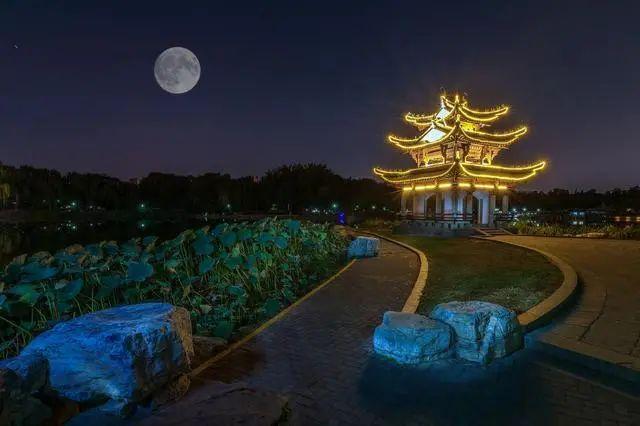 2020中秋北京赏月圣地--陶然亭公园