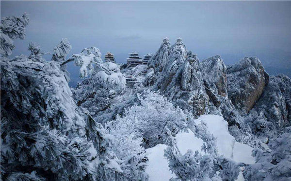 老君山爆红网络的美丽雪景