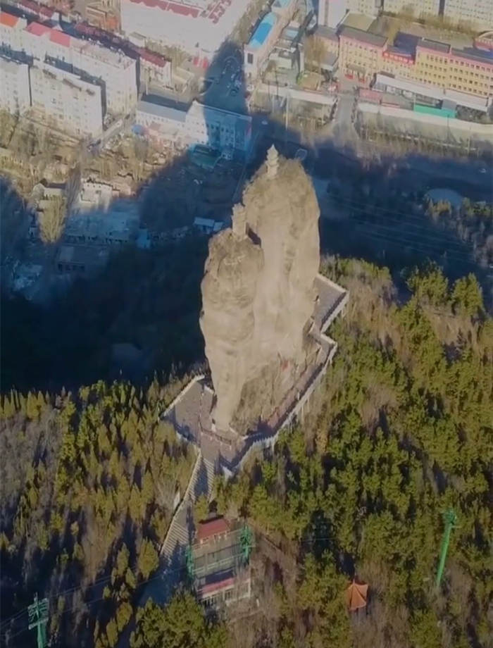 河北承德双塔山航拍1