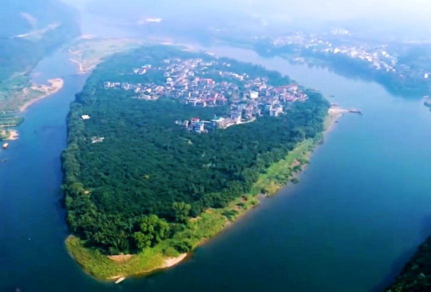 带你去看美丽的风景：一座飘在水上的古镇--广西丹洲古镇