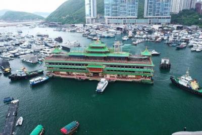 香港珍宝海鲜舫沉了，又少了一个游玩景点，十分可惜！
