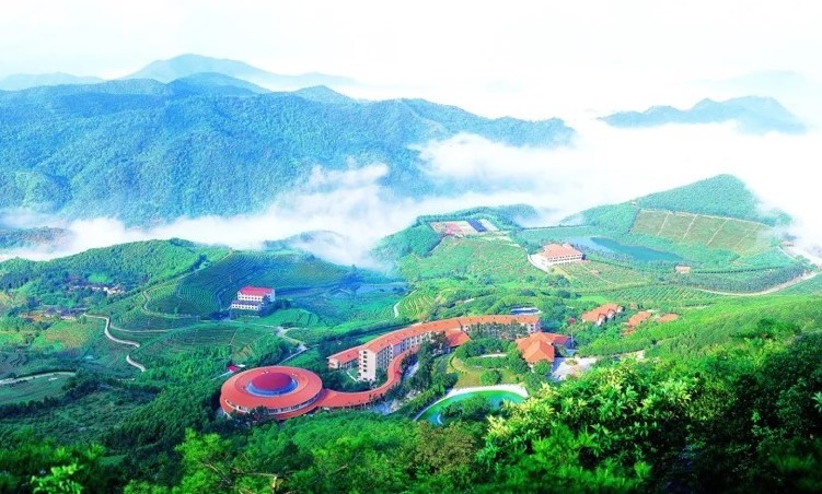 梅州旅游，体验山水如画的绿色乡野与农耕文化