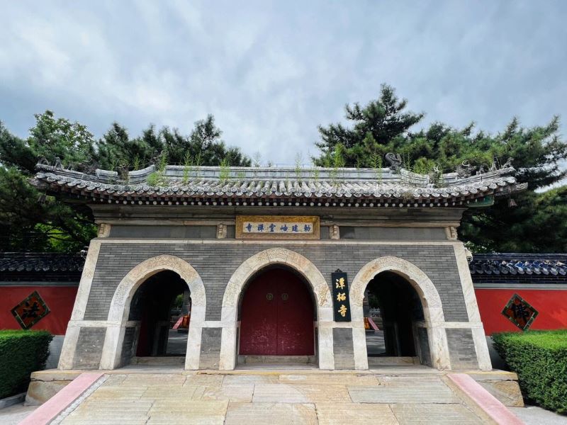 北京门头沟潭柘寺
