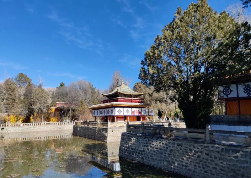 西藏罗布林卡公园