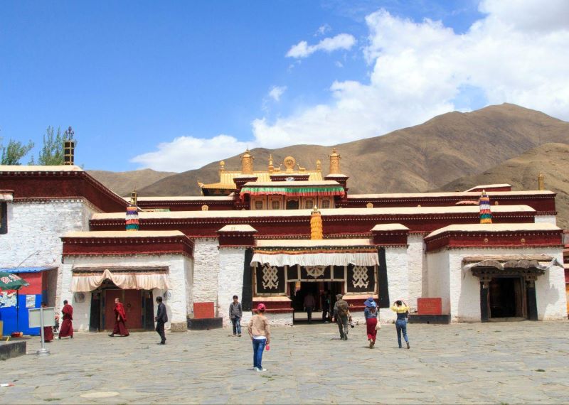 西藏山南昌珠寺