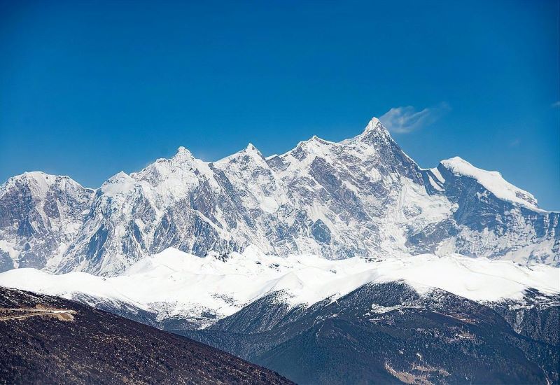 西藏色季拉山
