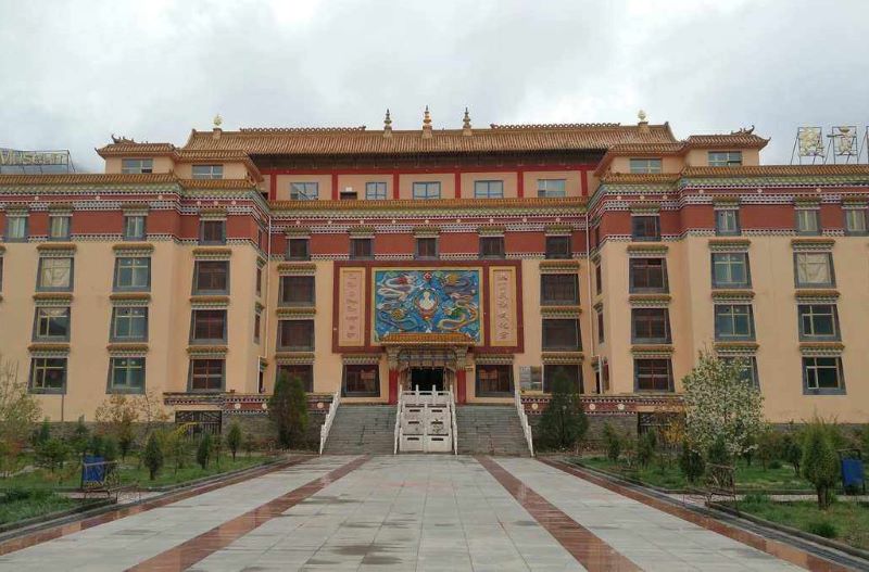 青海黄南州热贡画院