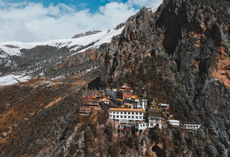 囊谦尕尔寺大峡谷生态旅游区