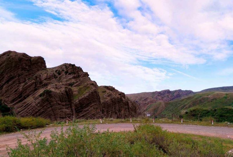 康家石门子旅游景区