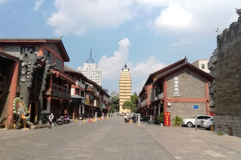 昆明东西寺塔