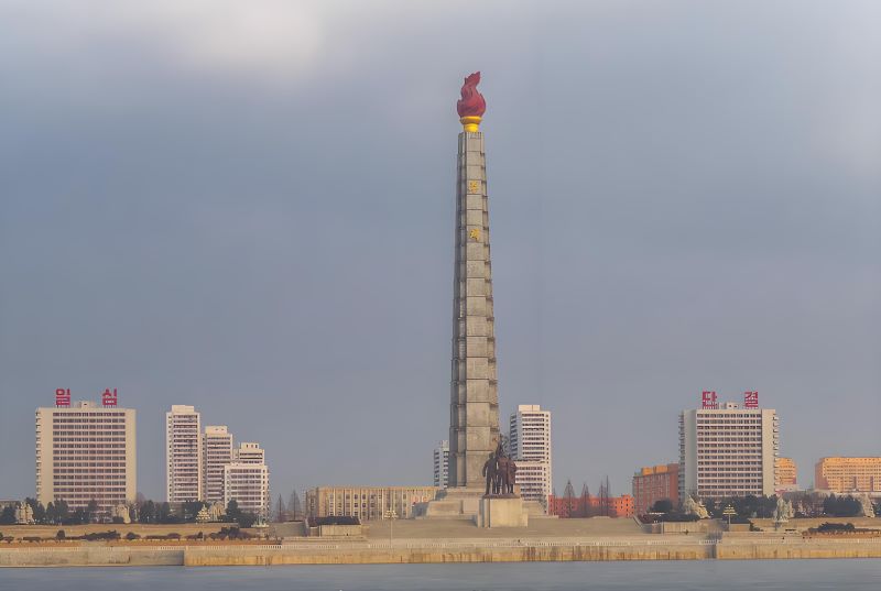 朝鲜主体思想塔
