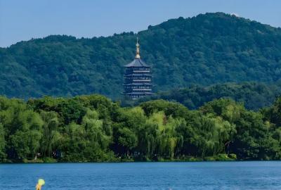 杭州西湖哪里风景好？杭州西湖旅游必去十大景点排名、推荐与攻略
